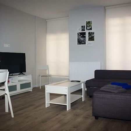 Apartamentos Gyc Viviendas Gold Leon Exterior photo