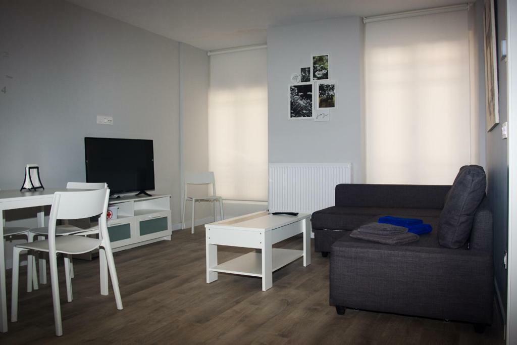 Apartamentos Gyc Viviendas Gold Leon Exterior photo